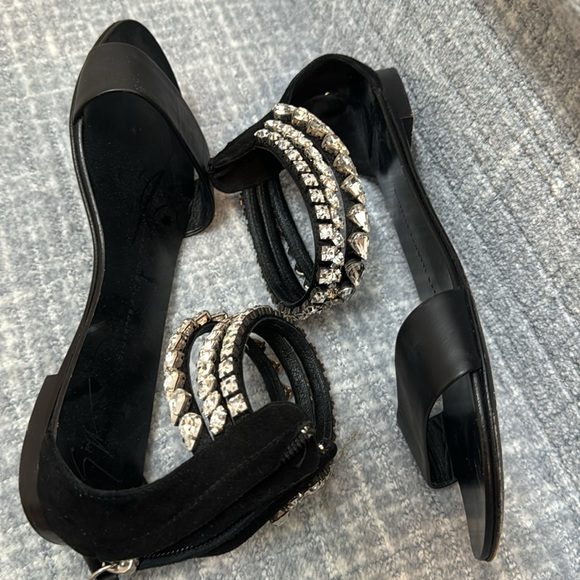 Giueseppe zanotti sandals 35.5 black with three rows of crystals - Picture 2 of 4